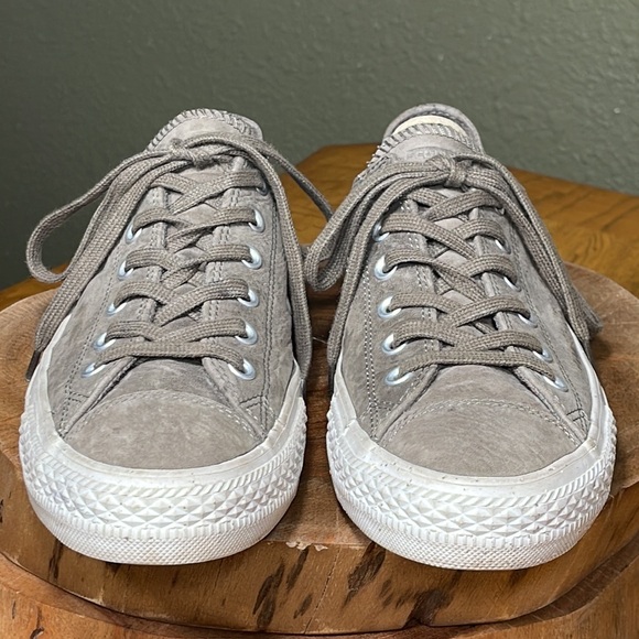 FINAL PRICE!!!UNISEX CONVERSE CHUCK TAYLOR ALL STAR NUBUCK OX SNEAKER - Picture 5 of 16